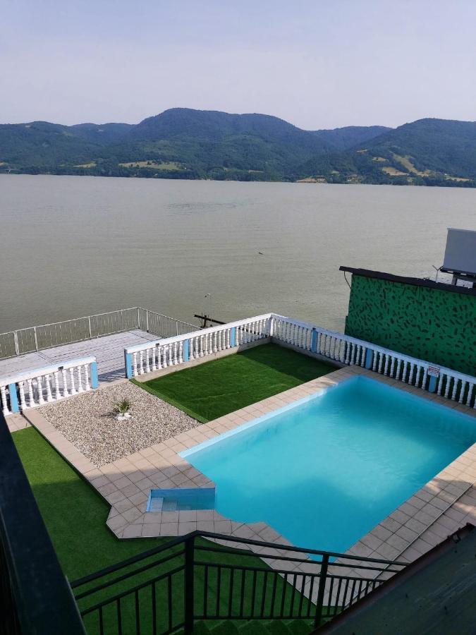 شقة Casa Yuppy Du Ieşelniţa المظهر الخارجي الصورة